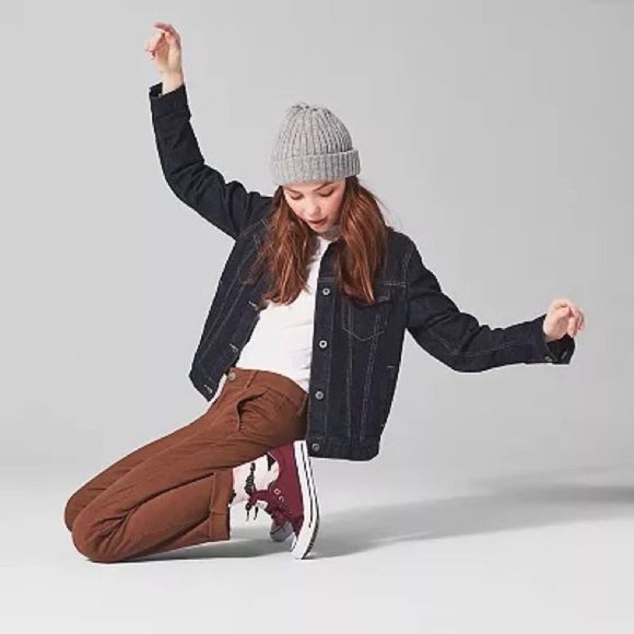 Converse Chuck Taylor All Star Madison Sneakers - Picture 11 of 16